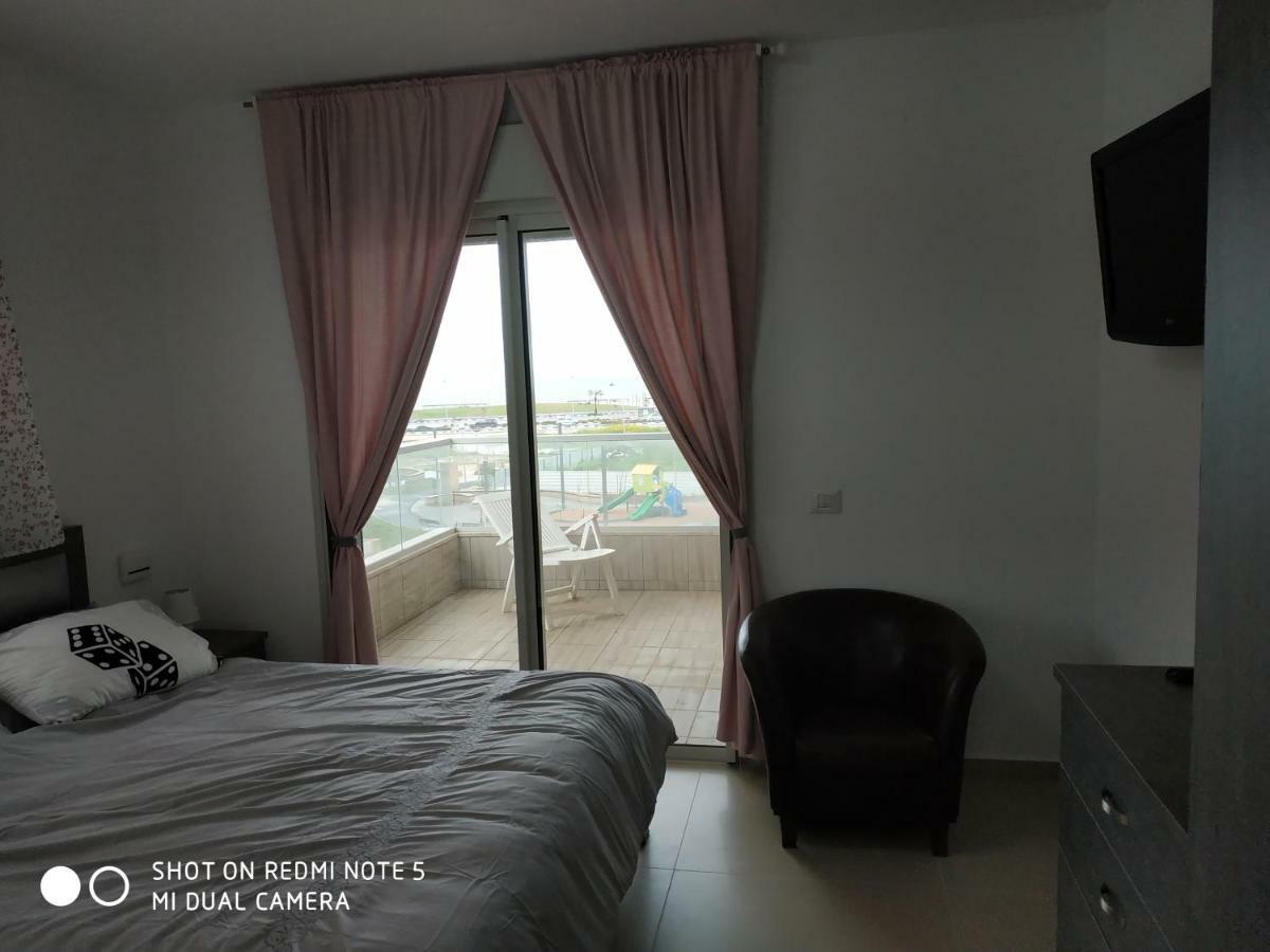 עכו דירה חדשה ליד הים- Akko-Brand New Apartment Buitenkant foto