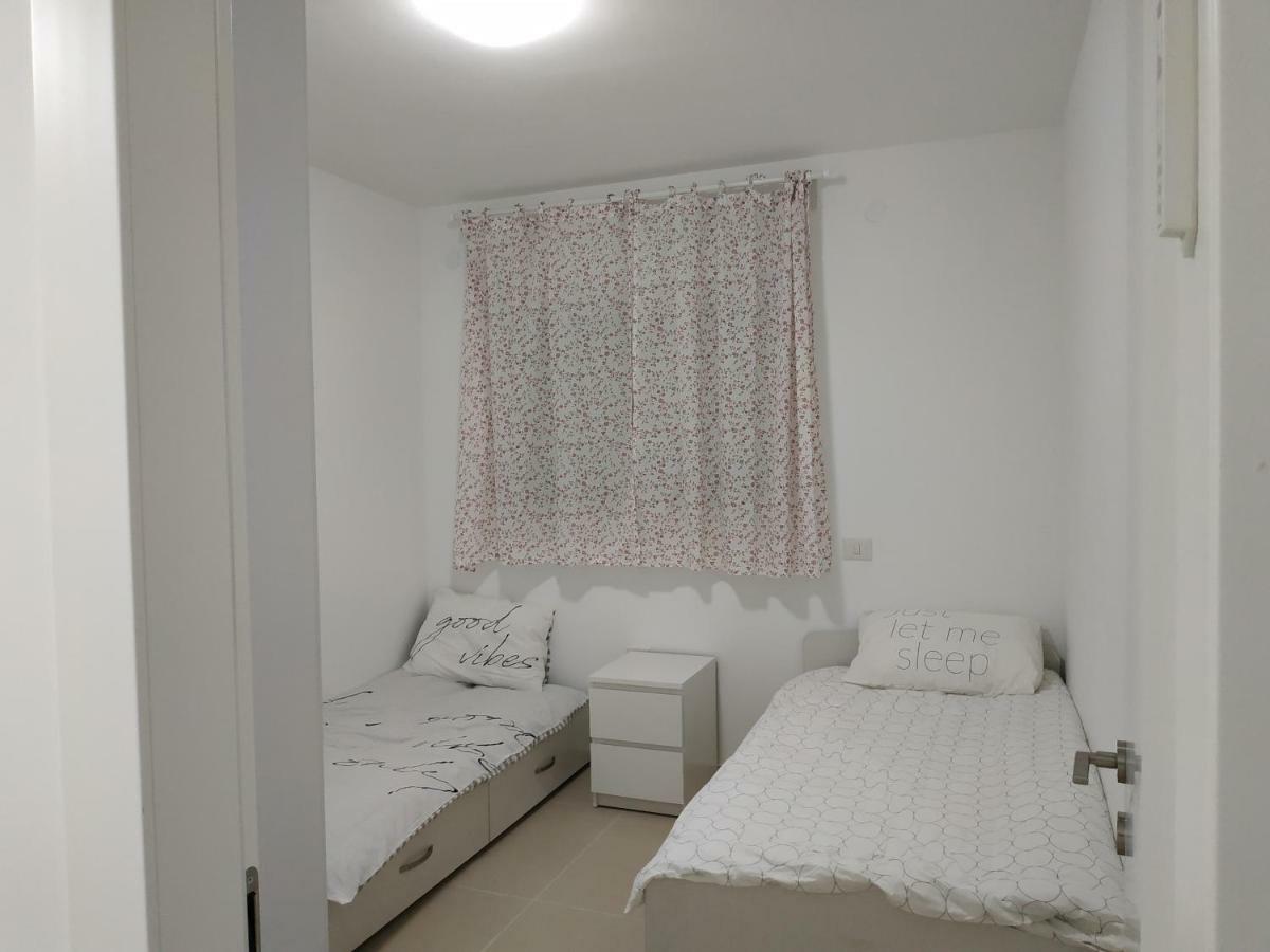 עכו דירה חדשה ליד הים- Akko-Brand New Apartment Buitenkant foto